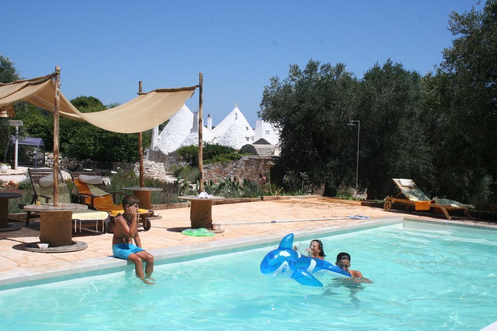 I Trulli Di Acquarossa Aparthotel Cisternino Exterior photo