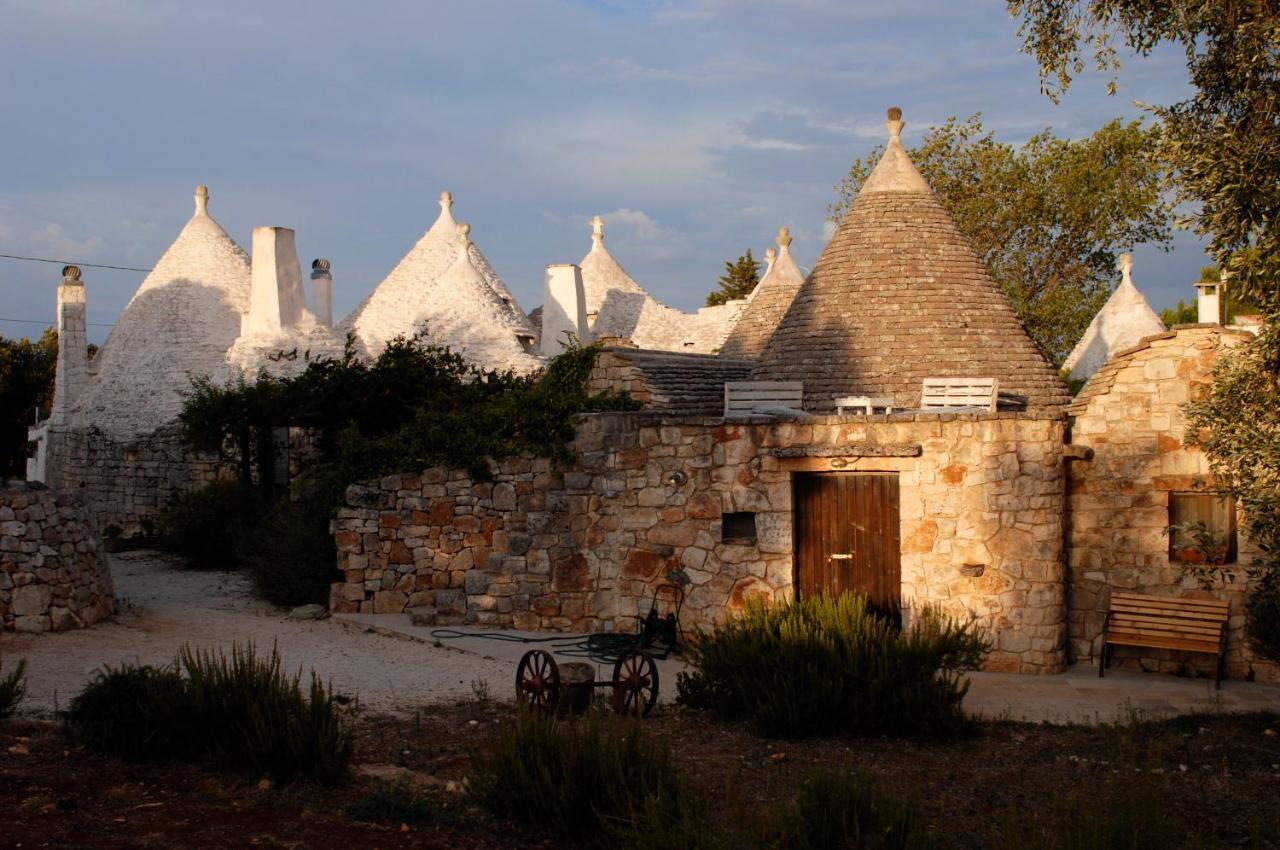 I Trulli Di Acquarossa Aparthotel Cisternino Exterior photo